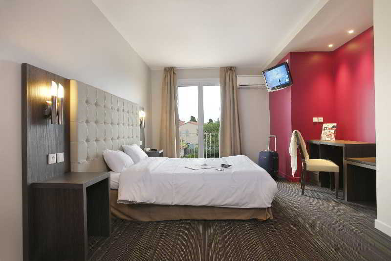 Hotel The Originals Perpignan Sud Le Grillon D'Or Ле-Булу Екстер'єр фото