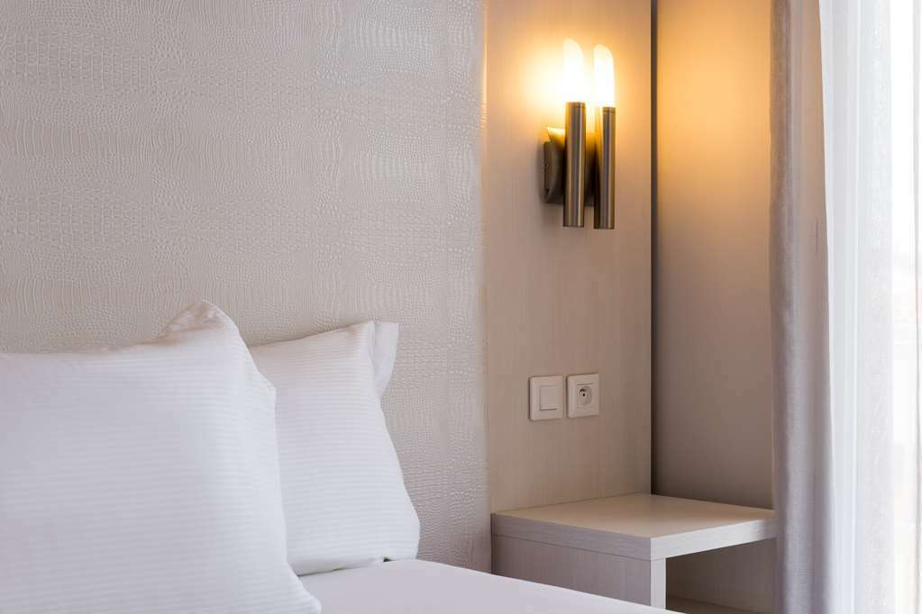 Hotel The Originals Perpignan Sud Le Grillon D'Or Ле-Булу Номер фото